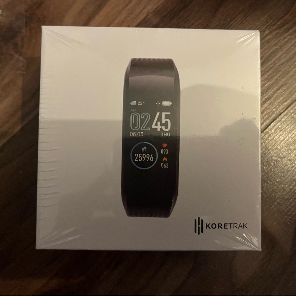 Koretrak Smart Watch Fitness Tracker NWT